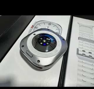 Samsung Galaxy Watch Ultra LTE Plata