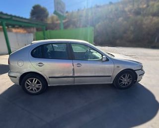104501 asientos traseros seat leon 1.9 tdi serie