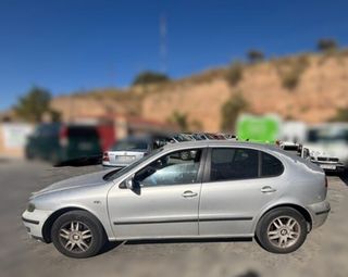 104501 asientos traseros seat leon 1.9 tdi serie