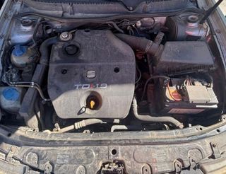 104501 asientos traseros seat leon 1.9 tdi serie