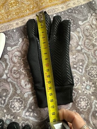 Guantes de portero Kipsta y otros para entrenar