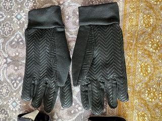 Guantes de portero Kipsta y otros para entrenar