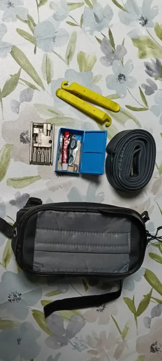 Cascos y accesorios de bici