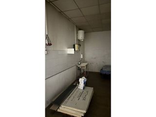 Local comercial en venta en Guadassuar