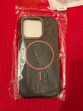 Lote 3 fundas iPhone 16 Pro nuevas
