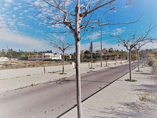 Terreno en venta en Vistahermosa en Alicante