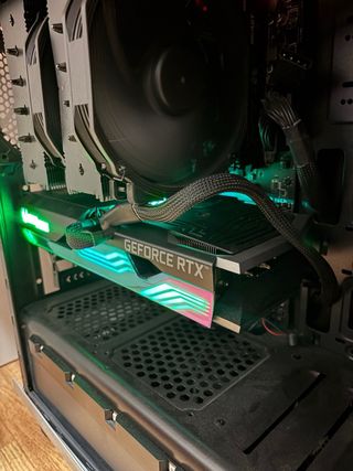 Tarjeta Gráfica Zotac GeForce RTX 3070 HoloBlack