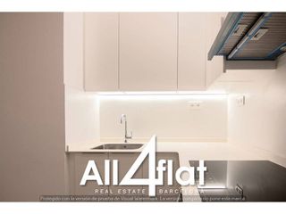 Local comercial en venta en Hostafrancs en Barcelona