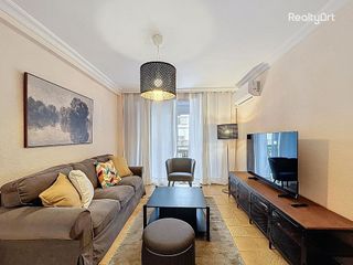 Piso en alquiler en Tres Huertas - El Torrejón - El Cerezo en Sevilla