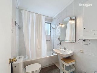 Piso en alquiler en Tres Huertas - El Torrejón - El Cerezo en Sevilla