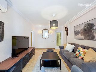 Piso en alquiler en Tres Huertas - El Torrejón - El Cerezo en Sevilla