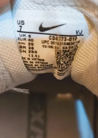 Zapatillas Nike Mujer Gris y Blanco DMSX