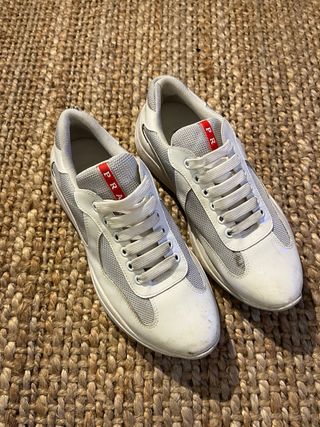 Prada America's Cup Sneakers Blancas y Grises