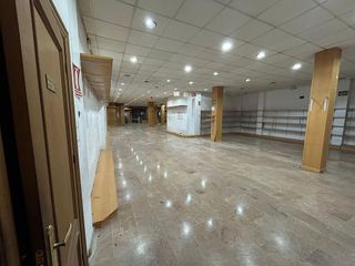 Local comercial en alquiler en Universidad en Ciudad Real