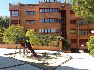 Piso en alquiler en Zona Avenida Europa en Pozuelo de Alarcón