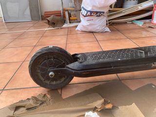 Patinete eléctrico casi nuevo, precio negociable