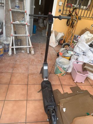 Patinete eléctrico casi nuevo, precio negociable
