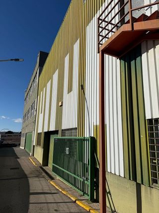 Edificio en alquiler en Zona Industrial en Alcobendas