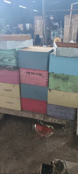 Material Apicultura: Colmenas, Alzas y Excluidor