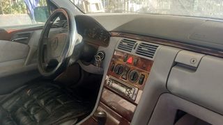 Mercedes-Benz Clase E 2001
