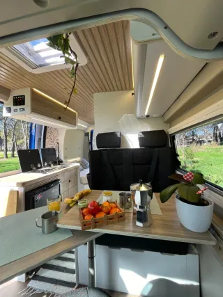 Alquiler Furgoneta Camper Gran Volumen L2