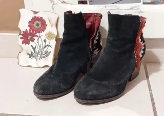 Stivaletti Desigual Camoscio Neri Multicolor