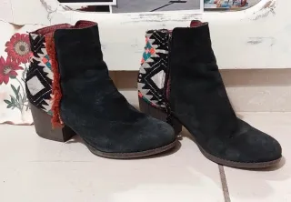 Stivaletti Desigual Camoscio Neri Multicolor