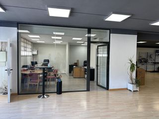 Local comercial en alquiler en Romareda en Zaragoza