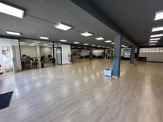 Local comercial en alquiler en Romareda en Zaragoza