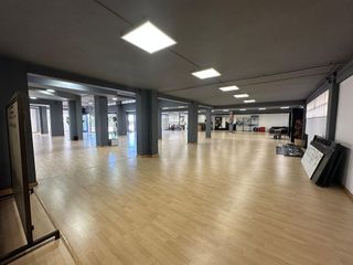 Local comercial en alquiler en Romareda en Zaragoza