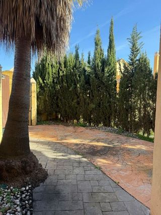 Casa pareada en alquiler en Calahonda en Mijas