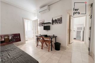 Piso en alquiler en Palos de Moguer en Madrid