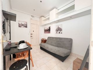 Piso en alquiler en Palos de Moguer en Madrid