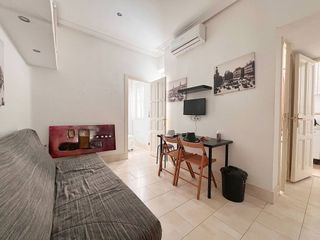 Piso en alquiler en Palos de Moguer en Madrid