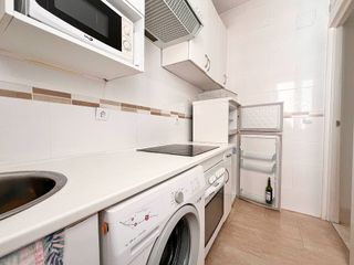 Piso en alquiler en Palos de Moguer en Madrid