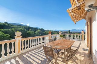 Chalet en venta en Pinos de Alhaurín - Periferia en Alhaurín de la Torre