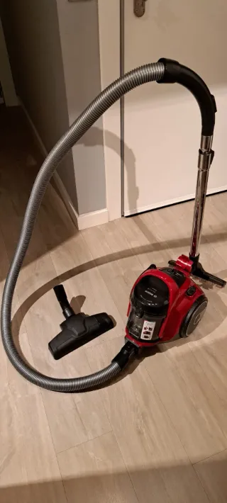 Aspirador Bosch Serie 2 Rojo