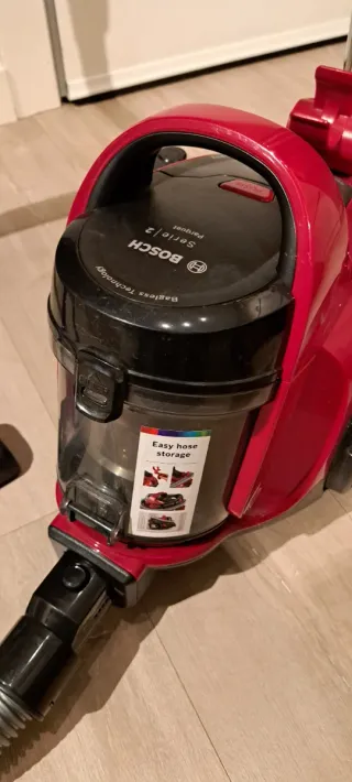 Aspirador Bosch Serie 2 Rojo
