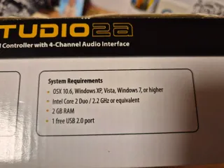 Controller DJ Behringer CMD Studio 2A