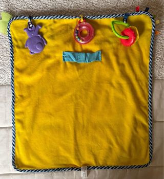 Mantita de juegos Fisher Price animales