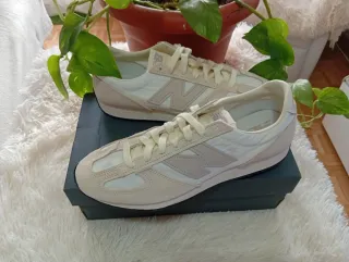 Zapatillas New Balance Talla 42 Beige/Blanco