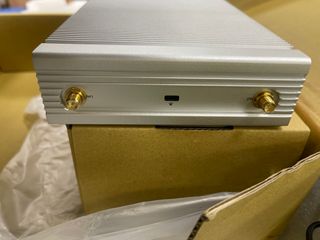 PC Industrial OnLogic SPKT-HX310-WiFi Fanless