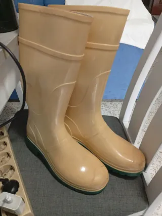 Botas de agua beige talla 42
