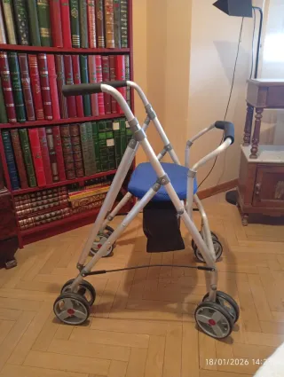 Andador Plegable con Asiento