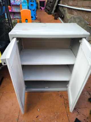 Armario de resina Keter gris y naranja