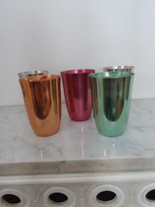 5 Vasos Metálicos Vintage Colores