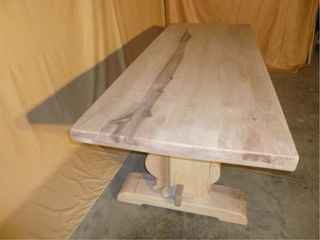 Mesa de madera maciza estilo rústico