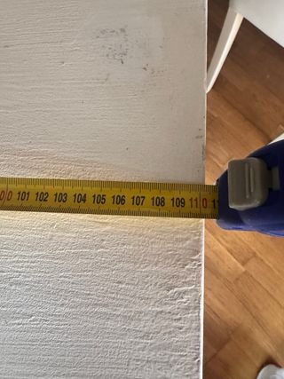 Escritorio infantil con cajones rosas