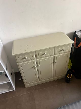 Armario de habitación beige