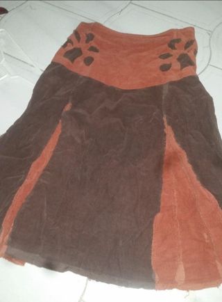 Falda marrón y naranja talla M